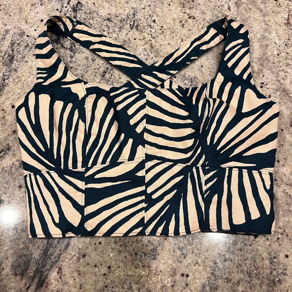 Women's Green and Cream Patterned Top